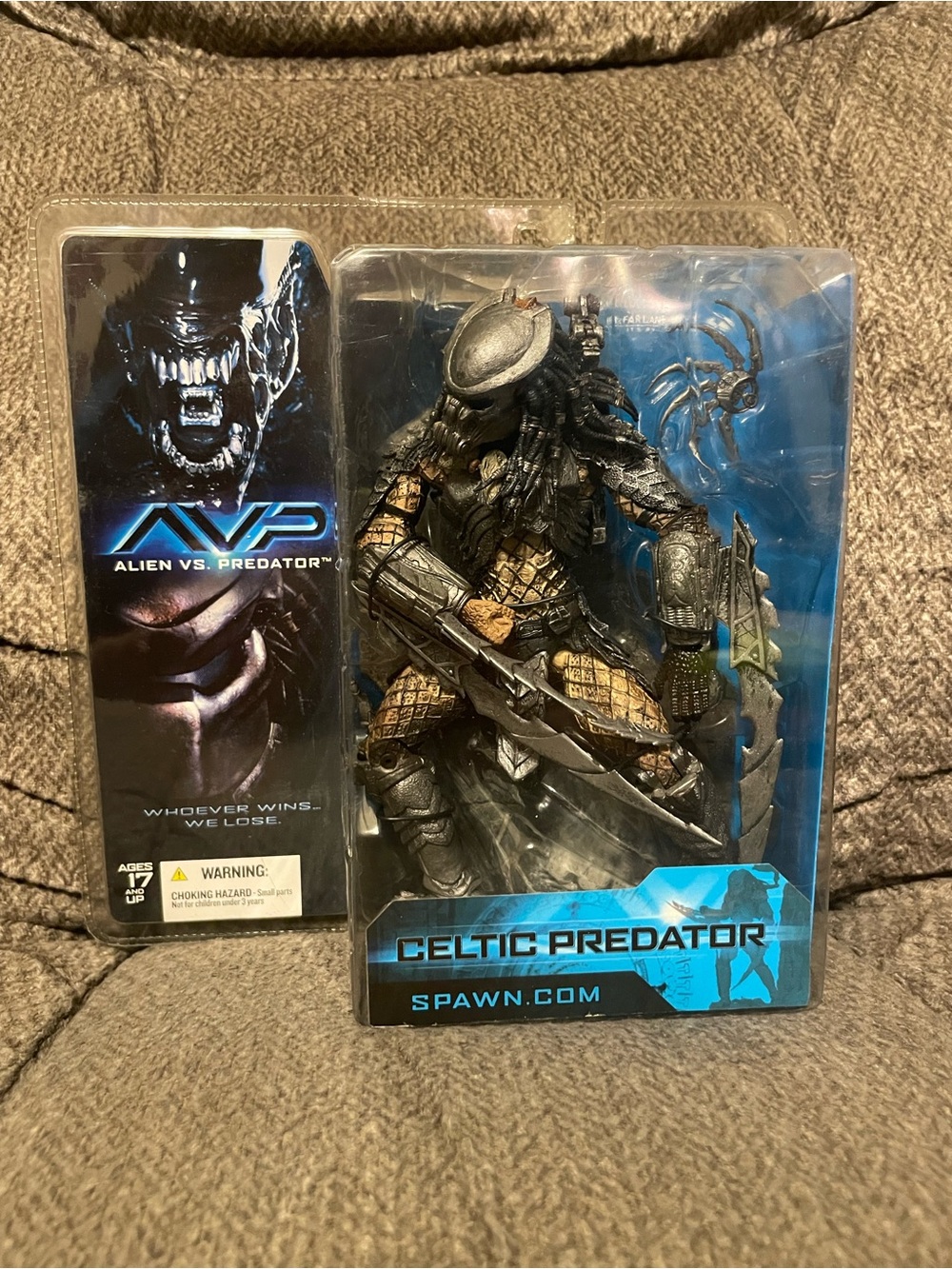 Mcfarlane Movie Maniacs Alien Vs Predator Avp Celtic Predator never opened.